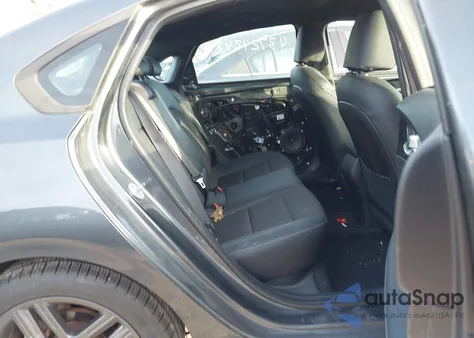 2021 Kia Forte Gt-Line z USA, uszkodzony, nr VIN 3KPF34AD6ME357657